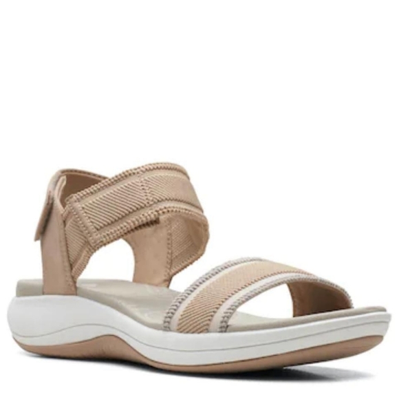 Clark Sandals - Picture 1 of 5